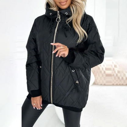 ❄️Winter Specials❄️ Modischer hüftlanger Parka-Mantel für Frauen mit hohem Halsausschnitt